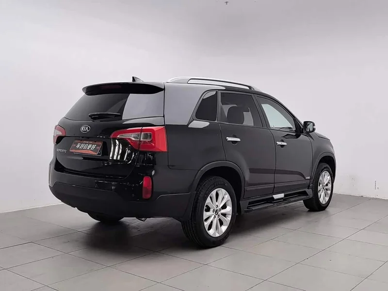 Kia Sorento — фото 2