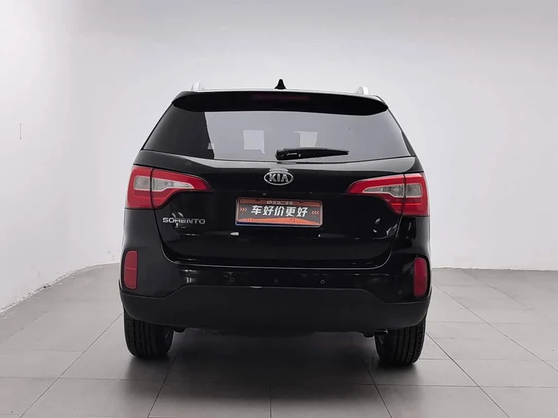 Kia Sorento — фото 4