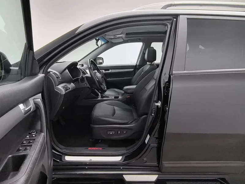 Kia Sorento — фото 10