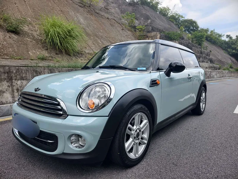 MINI CLUBMAN — фото 1