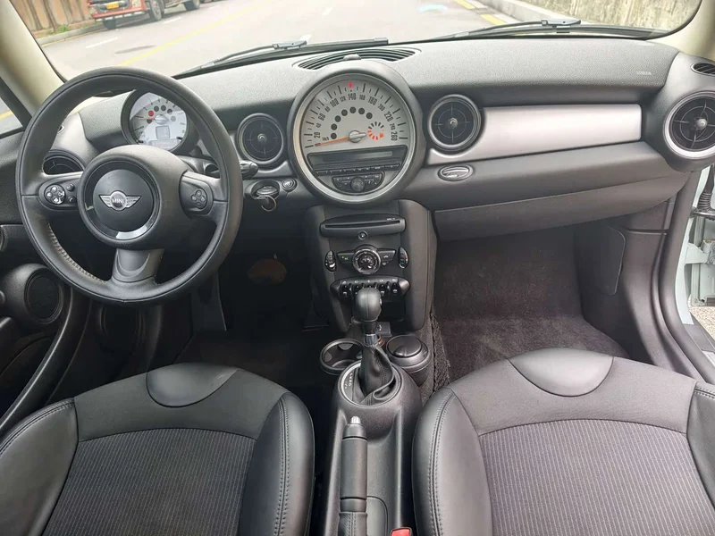 MINI CLUBMAN — фото 13
