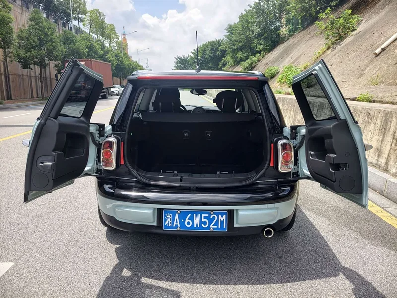 MINI CLUBMAN — фото 14