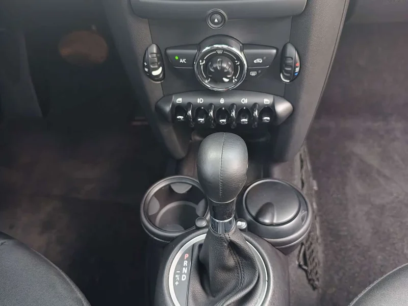 MINI CLUBMAN — фото 16