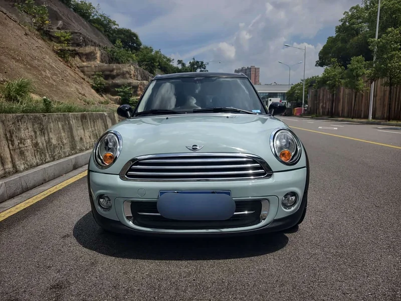 MINI CLUBMAN — фото 2