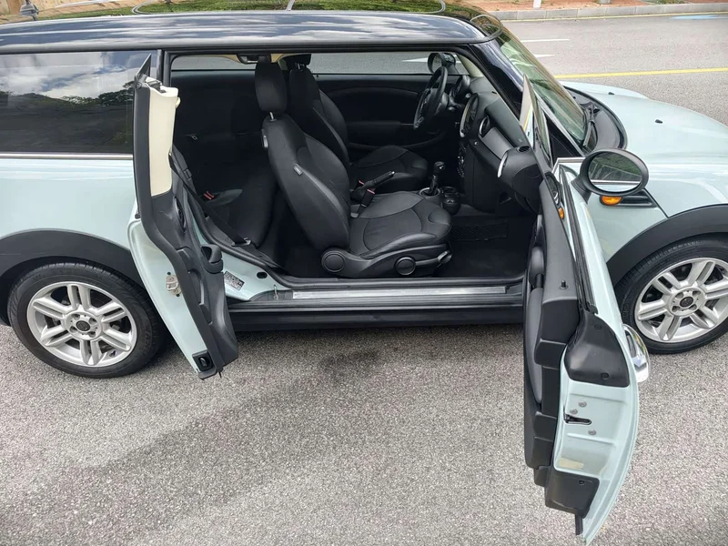 MINI CLUBMAN — фото 10