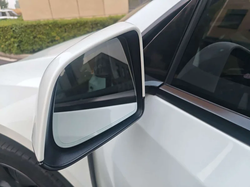 Tesla Model Y — фото 11