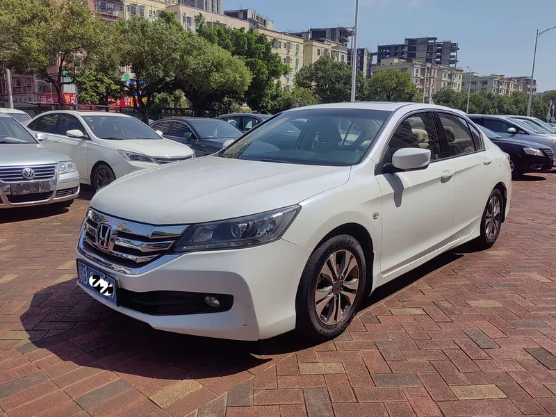 Honda Accord — фото 2