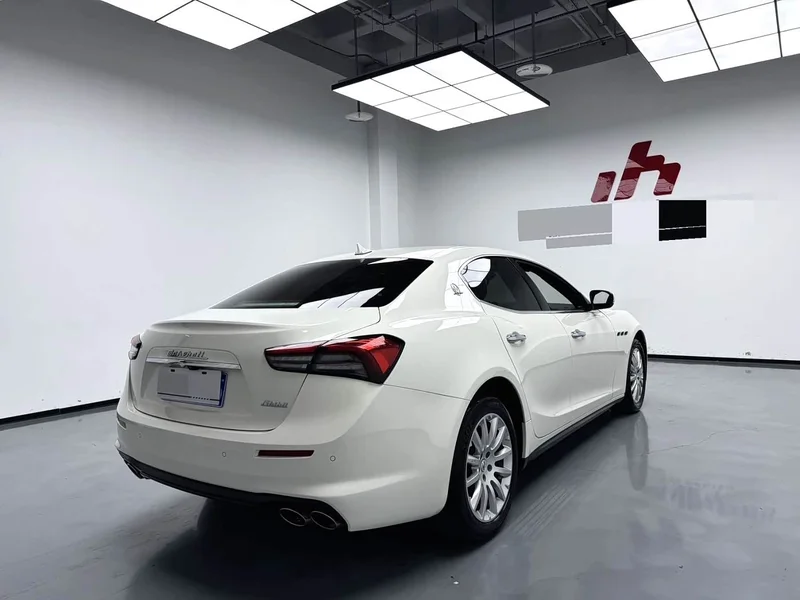 Maserati Ghibli — фото 8