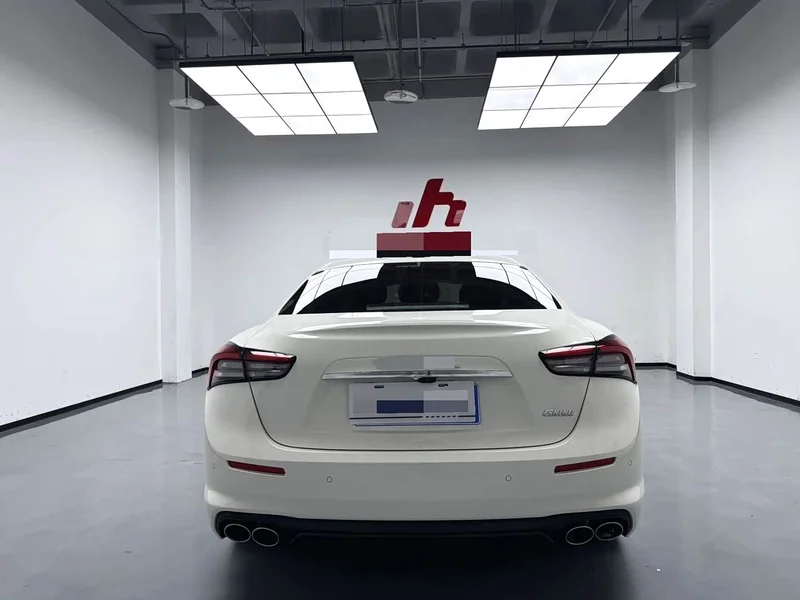 Maserati Ghibli — фото 9