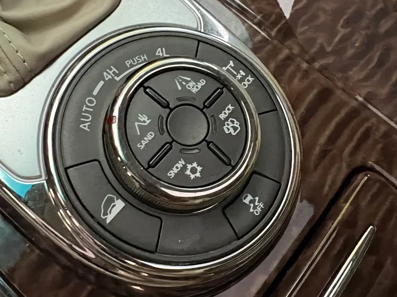 Nissan Patrol — фото 23