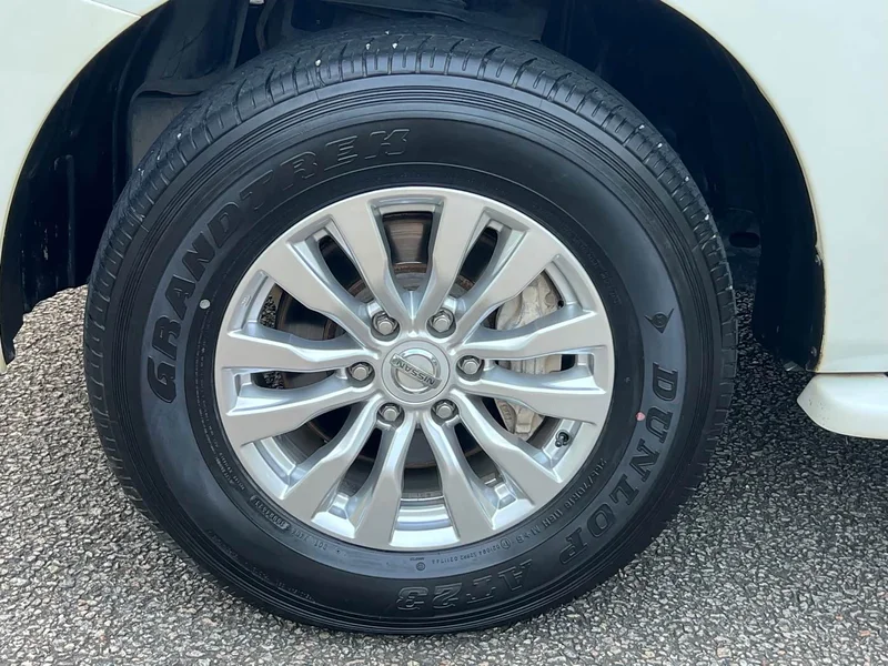 Nissan Patrol — фото 27