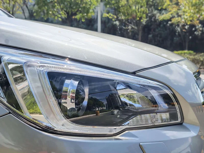 Subaru Outback — фото 15