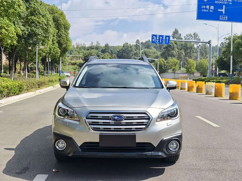 Subaru Outback — фото 2