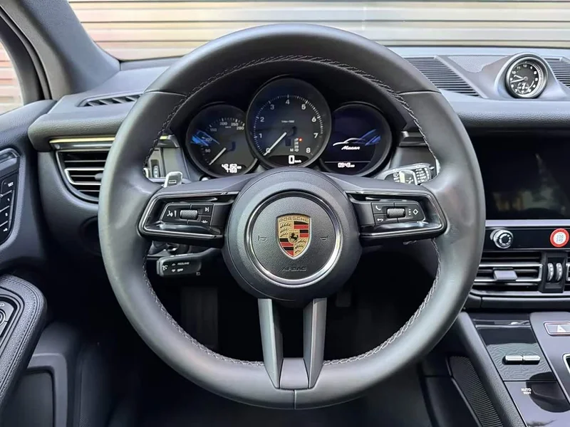 Porsche Macan — фото 4