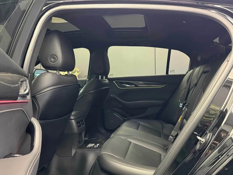 Cadillac CT5 — фото 5