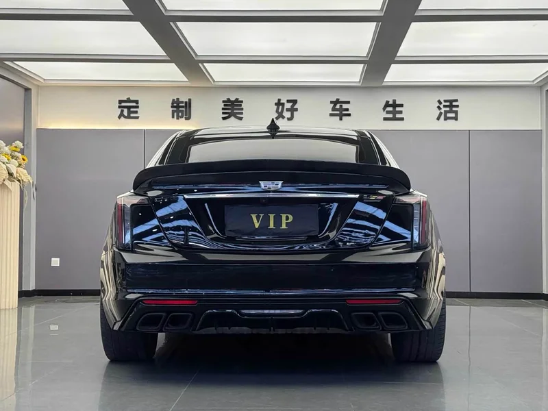 Cadillac CT5 — фото 8