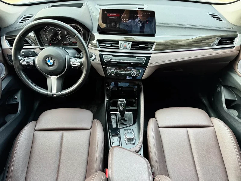 BMW X1 — фото 12