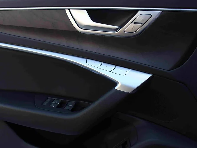 Audi A6L — фото 11