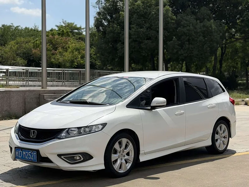 Honda Jade — фото 1