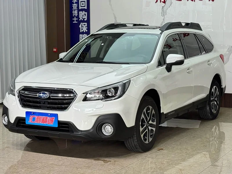 Subaru Outback — фото 1