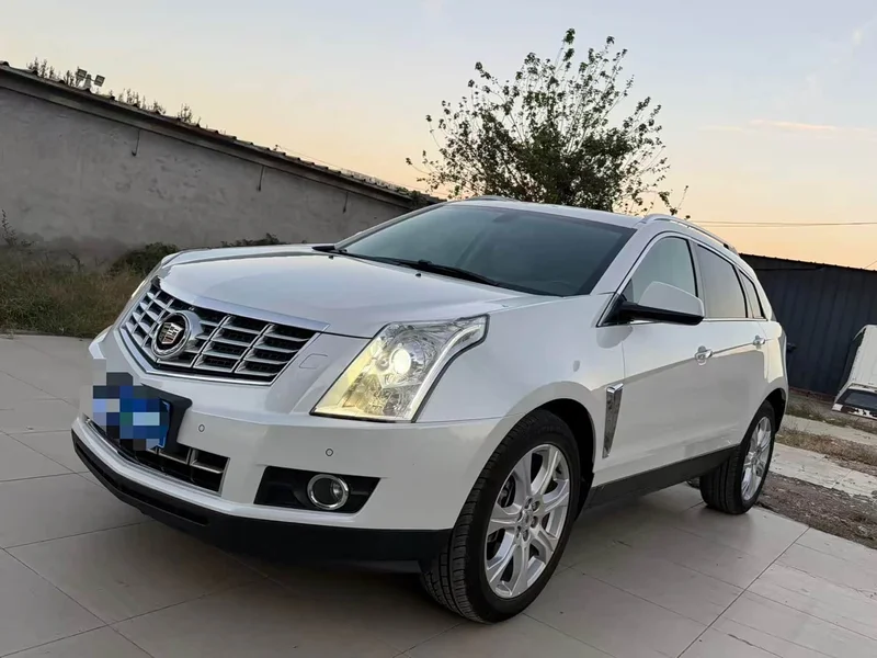 Cadillac SRX — фото 3