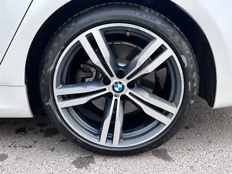 BMW 7-Series — фото 18