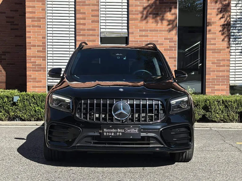 Mercedes-Benz GLB AMG — фото 2