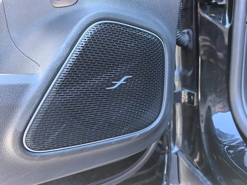 Mercedes-Benz GLB AMG — фото 24