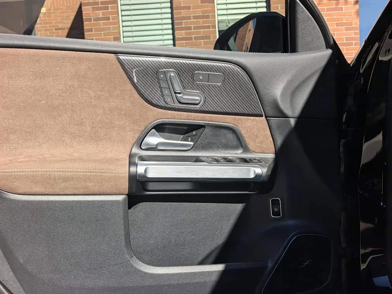 Mercedes-Benz GLB AMG — фото 26