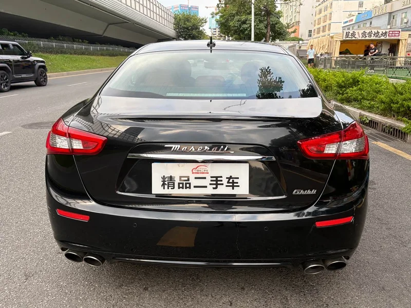 Maserati Ghibli — фото 13