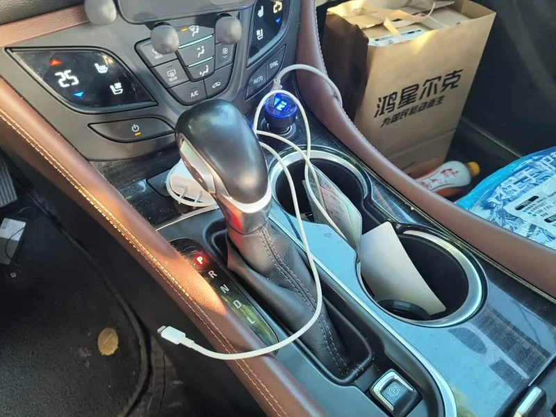 Buick Envision Plus — фото 10