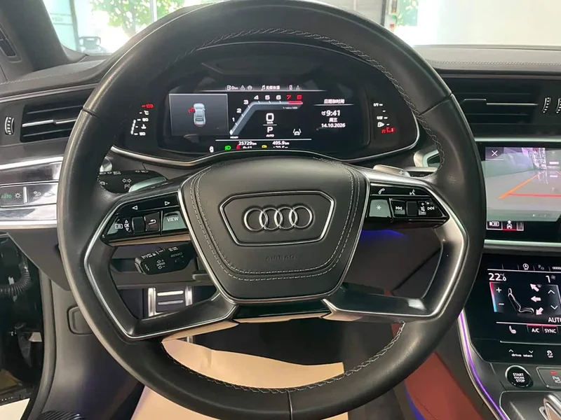 Audi A7L — фото 25