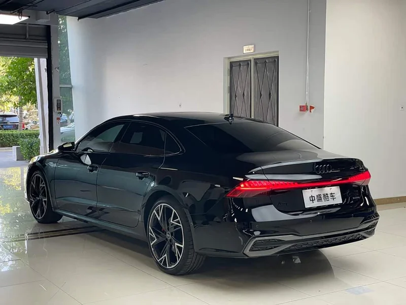 Audi A7L — фото 26
