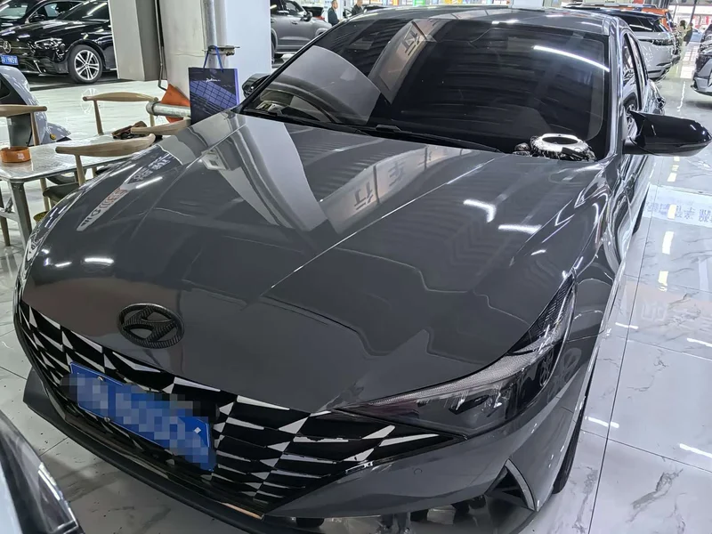 Hyundai Elantra — фото 2