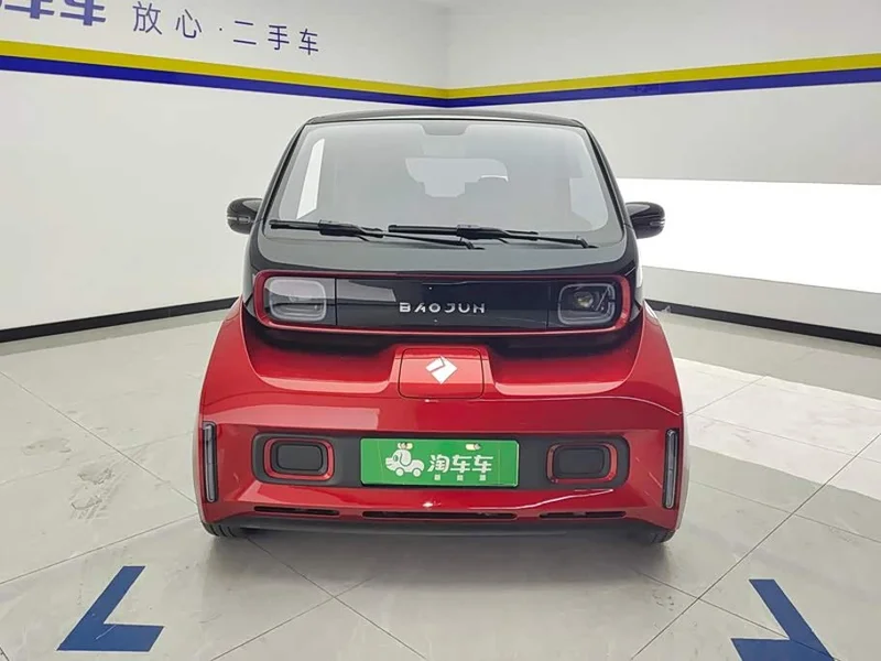 Baojun E300 — фото 2