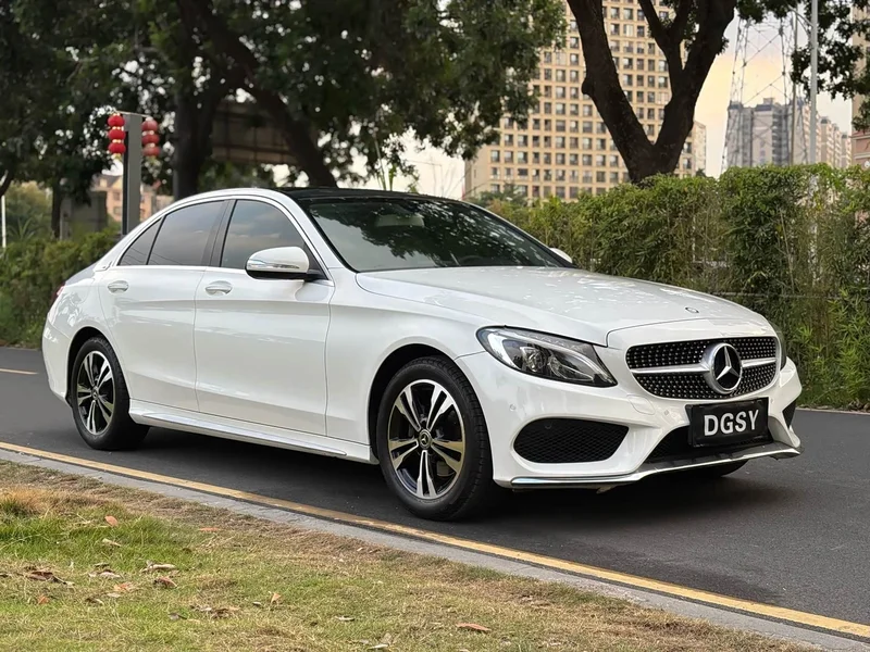 Mercedes-Benz C-Class — фото 3