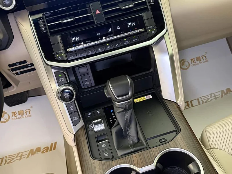 Toyota Land Cruiser (Imported) — фото 12