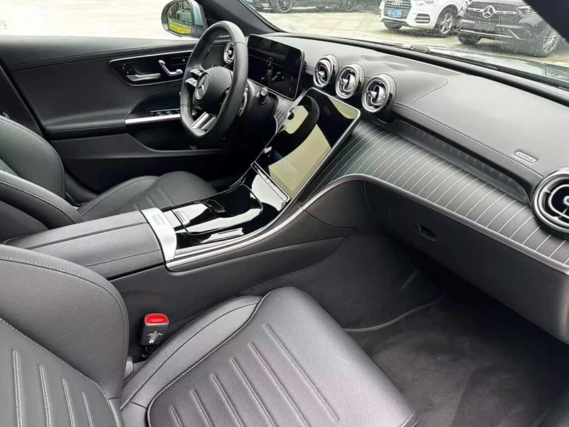 Mercedes-Benz C-Class — фото 16