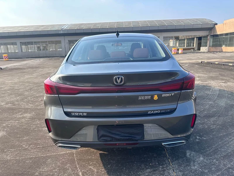 Changan Eado — фото 11