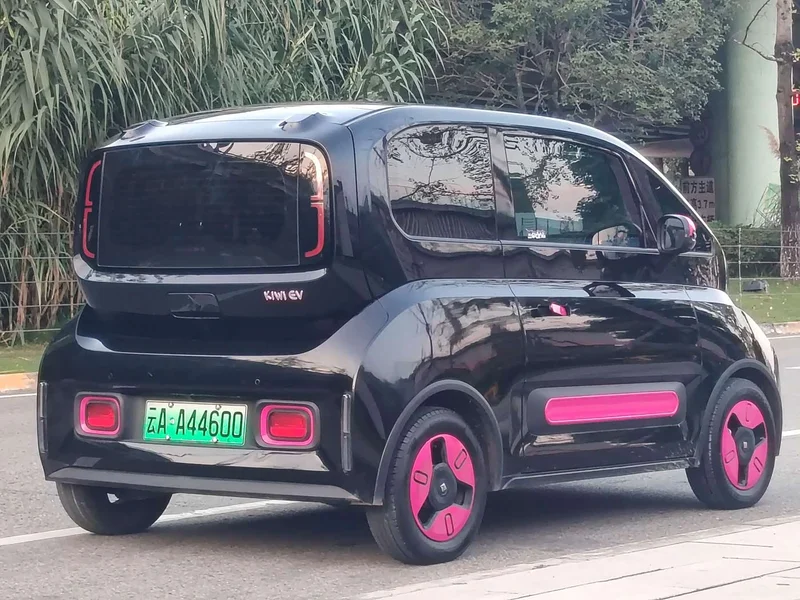 Baojun KiWi EV — фото 14