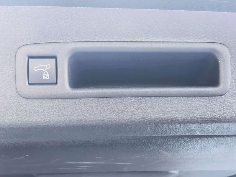 Toyota Sienna — фото 20