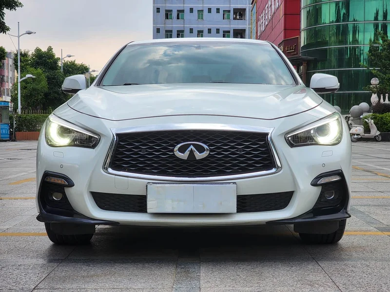 Infiniti Q50L — фото 2