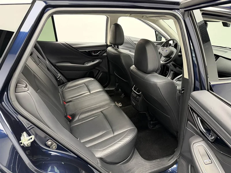 Subaru Outback — фото 18