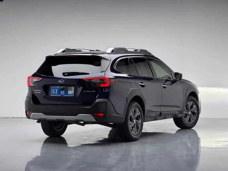 Subaru Outback — фото 4