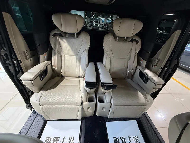 Toyota Alphard — фото 14