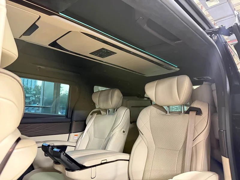 Toyota Alphard — фото 10