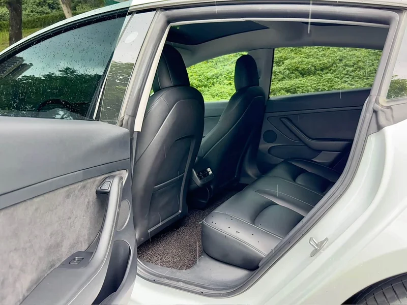 Tesla Model 3 — фото 6