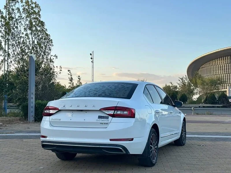 Volkswagen Octavia — фото 4