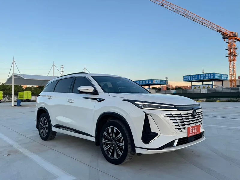 Changan CS75PLUS — фото 3