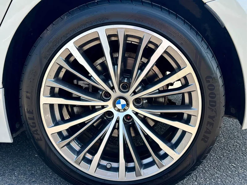 BMW 3-Series — фото 18